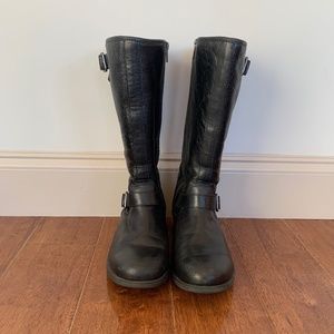 Ugg Women’s Chancery Bomber Black Boots